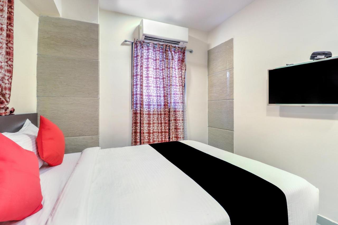 Hotel Crystal Inn Mumbai Exterior photo