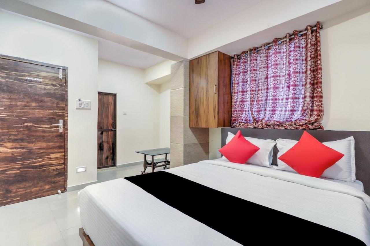 Hotel Crystal Inn Mumbai Exterior photo