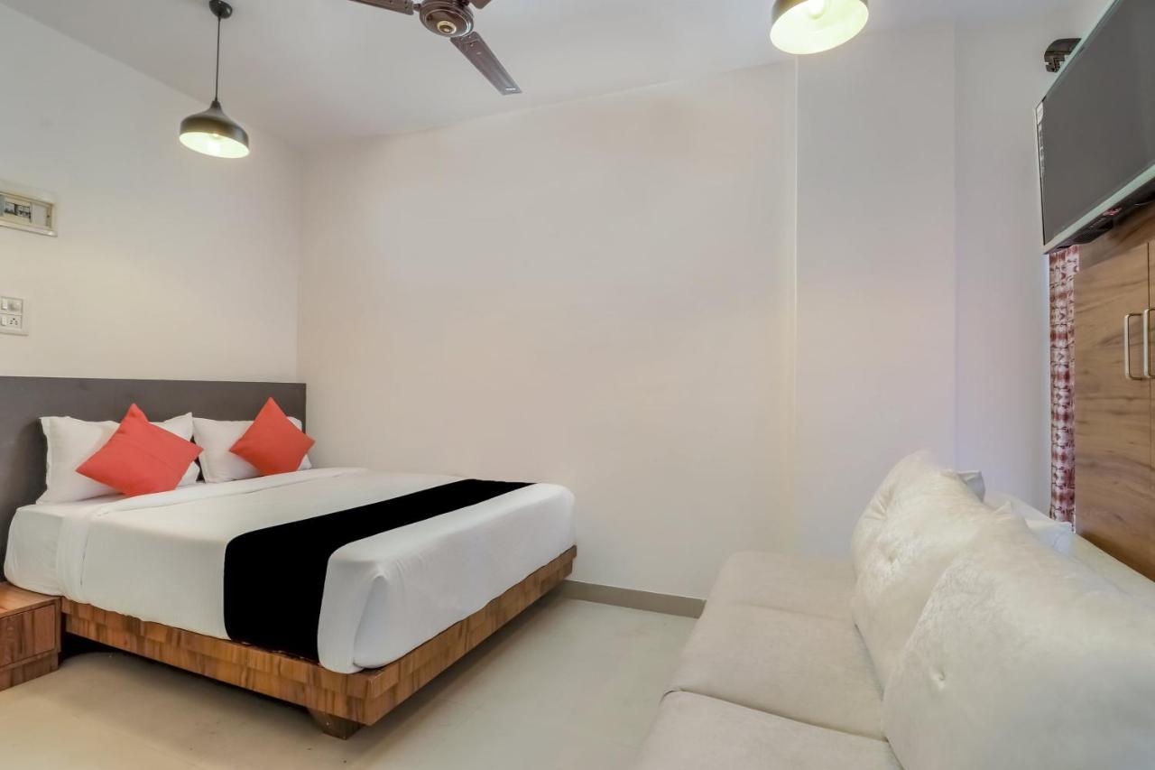 Hotel Crystal Inn Mumbai Exterior photo
