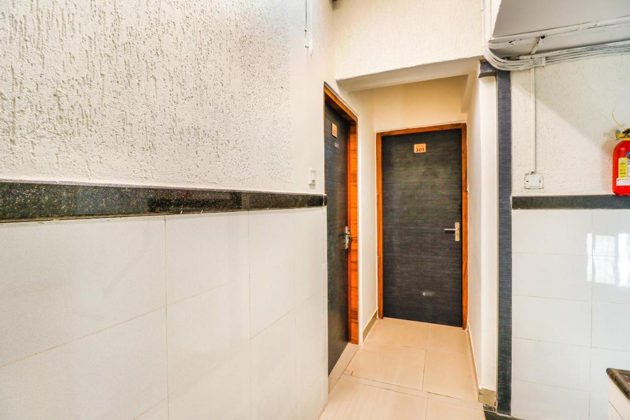 Hotel Crystal Inn Mumbai Exterior photo